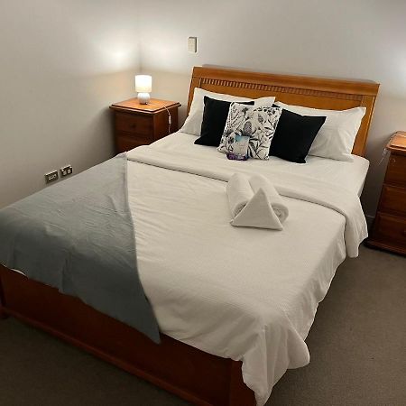 Free Wifi!! Spacious 1-Bedroom Apt, Auckland Cbd מראה חיצוני תמונה