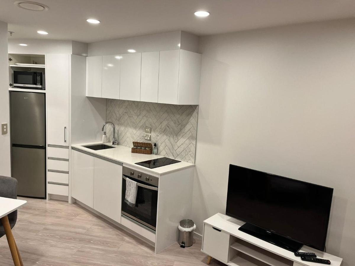 Free Wifi!! Spacious 1-Bedroom Apt, Auckland Cbd מראה חיצוני תמונה